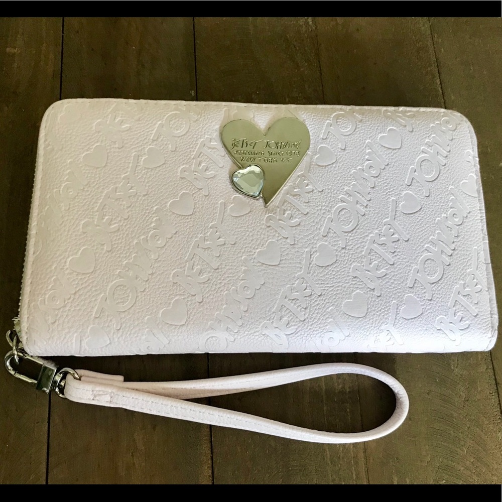 Betsey Johnson Pink Wristlet NWOT